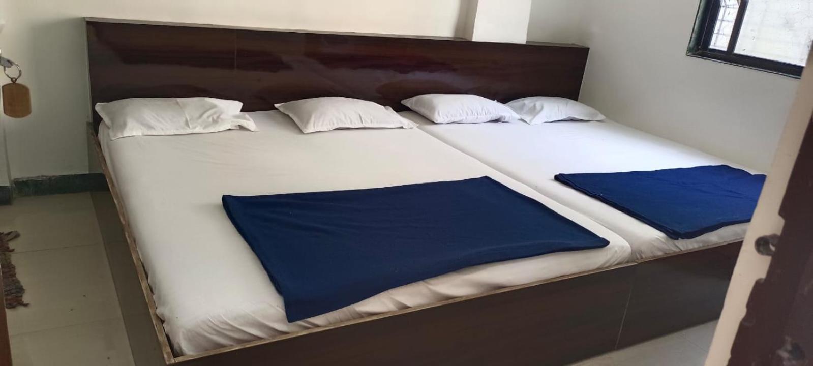 Sai Ganesh Guest House Shirdi Extérieur photo