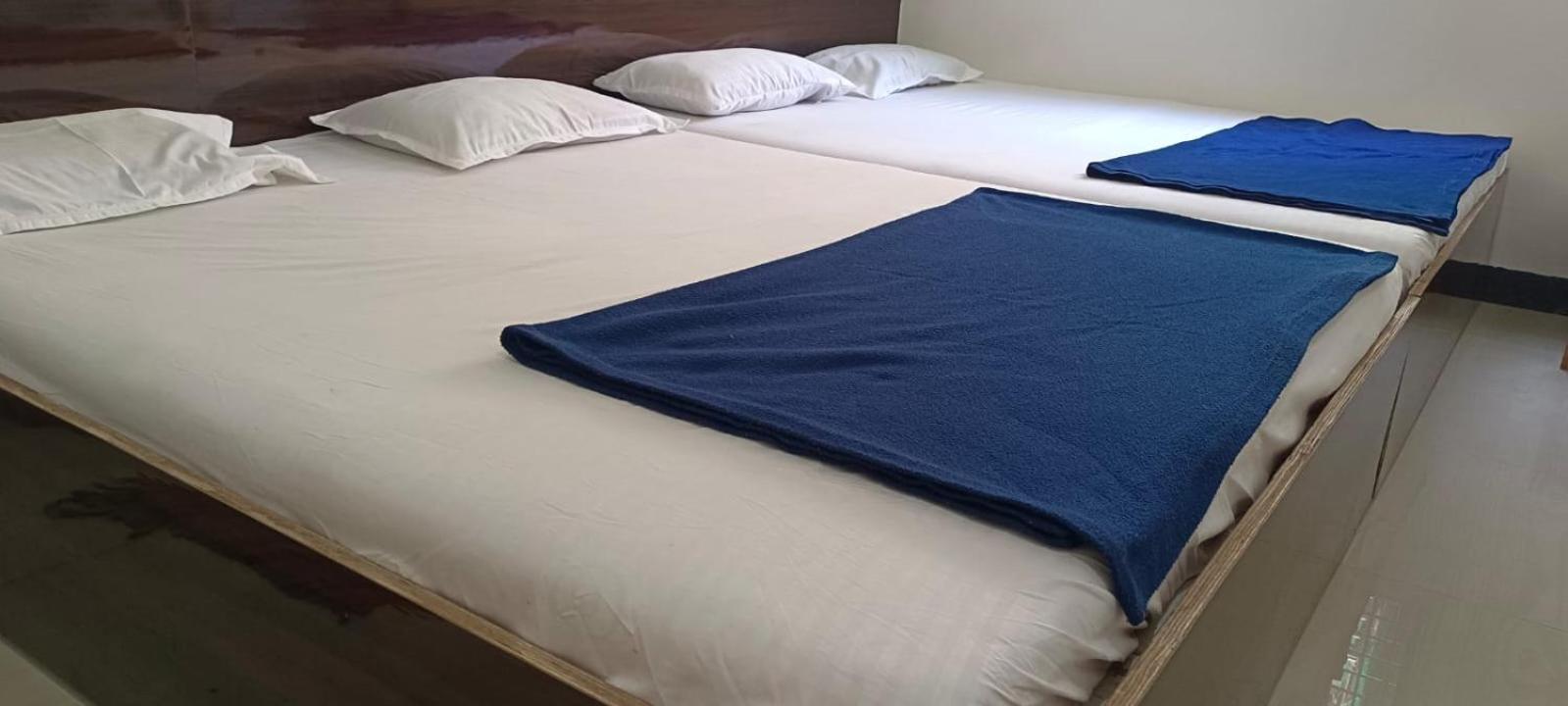 Sai Ganesh Guest House Shirdi Extérieur photo
