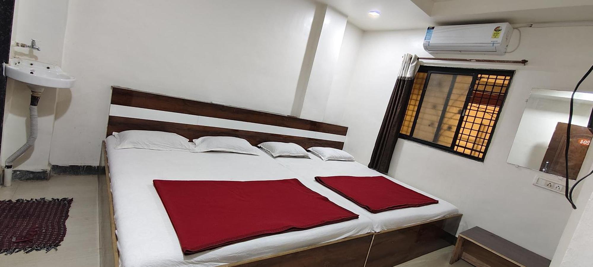 Sai Ganesh Guest House Shirdi Chambre photo