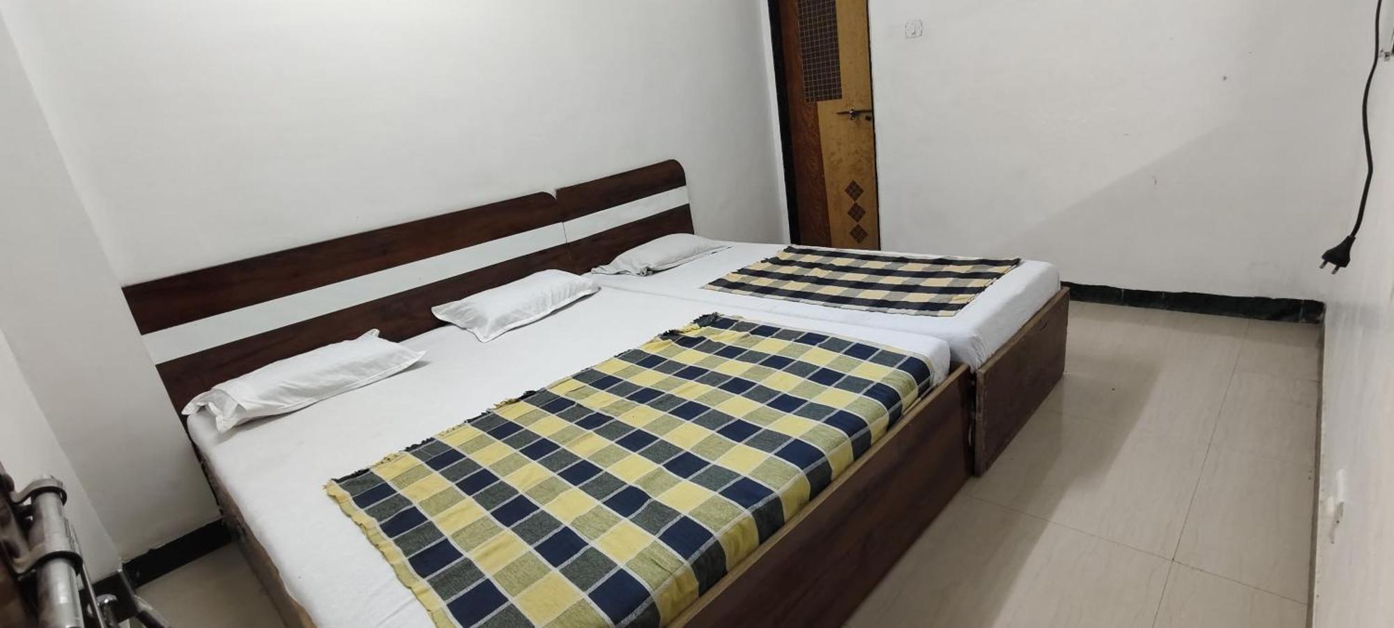 Sai Ganesh Guest House Shirdi Chambre photo